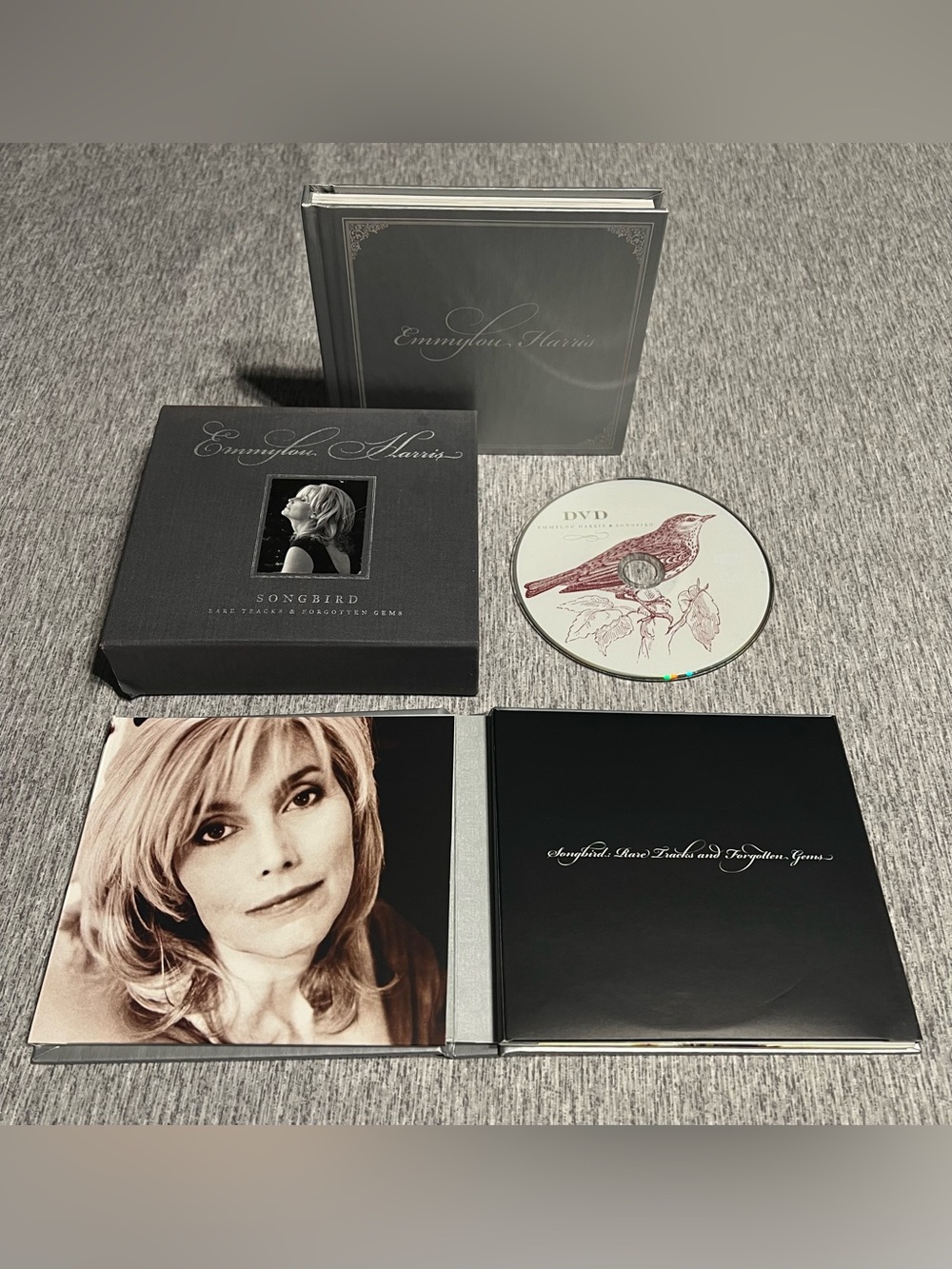 Emmylou Harris "Songbird" Deluxe Box Set -Rare Tracks & Gems 4 CD’s and 1 DVD